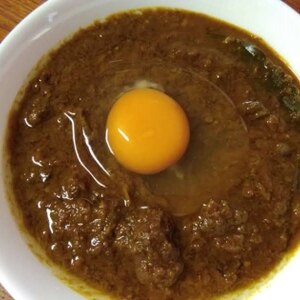 生卵のせ☆カレーライス(*^^*)☆